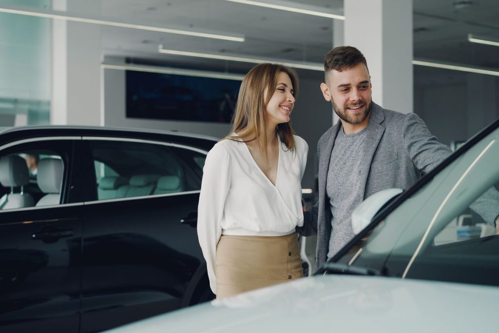 Comment choisir la voiture idéale pour un senior en 2026
